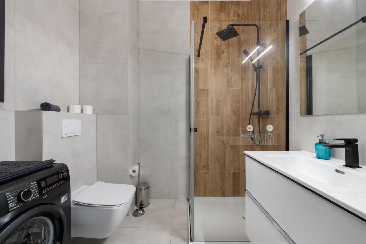 Roof Terrace Old Town Apartments With Private Parking Γκντανσκ Εξωτερικό φωτογραφία